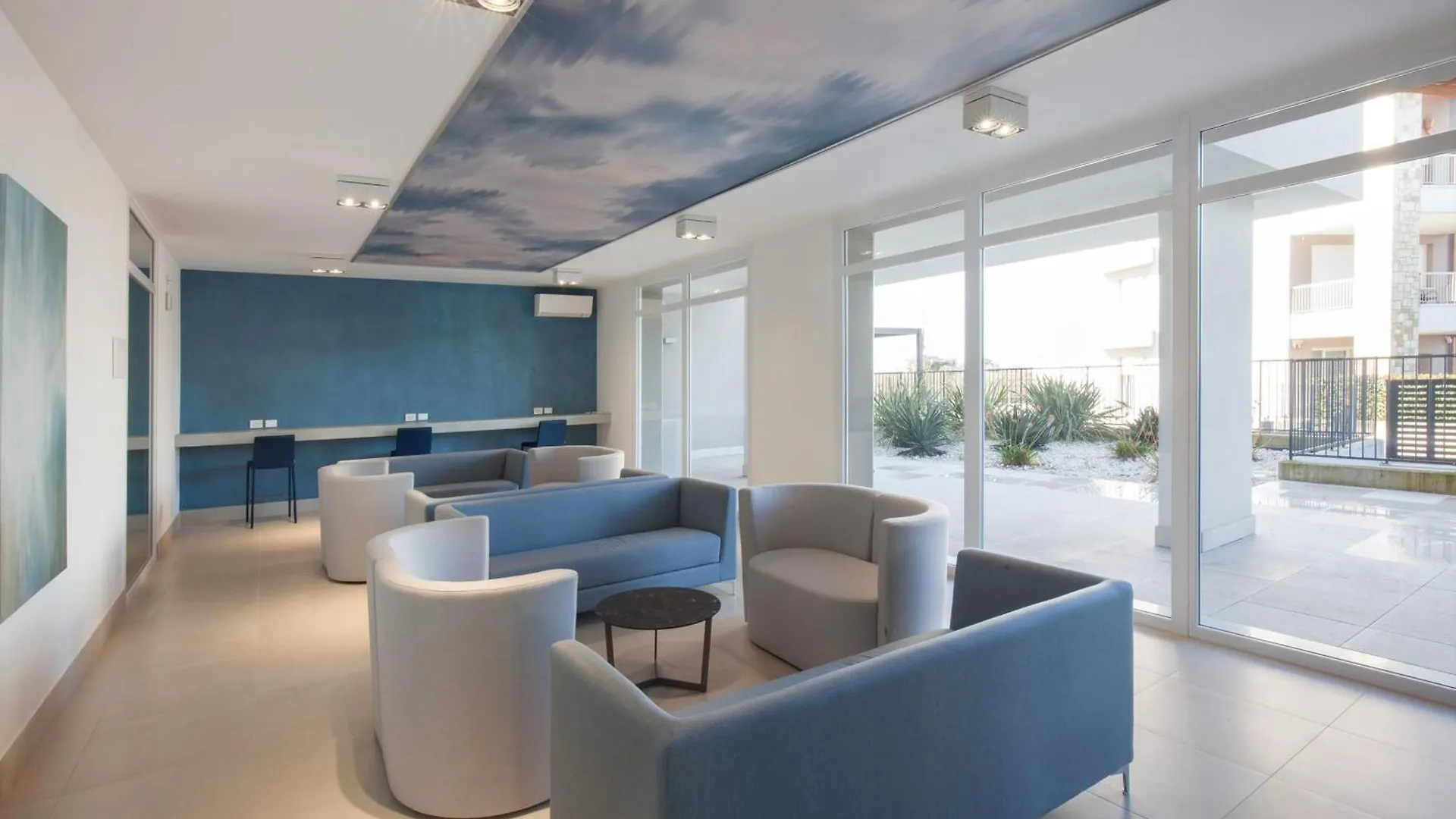 Perla Garda Lake Apartment With Pool Peschiera del Garda