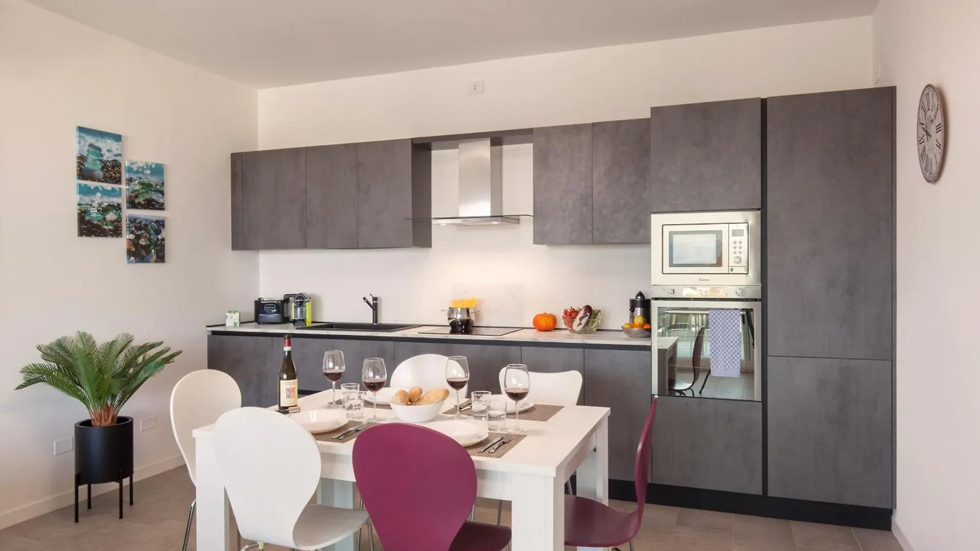 Perla Garda Lake Apartment With Pool Peschiera del Garda Italy